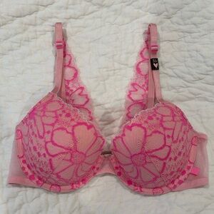 VS Lightly Lined Floral Lace Demi Bra